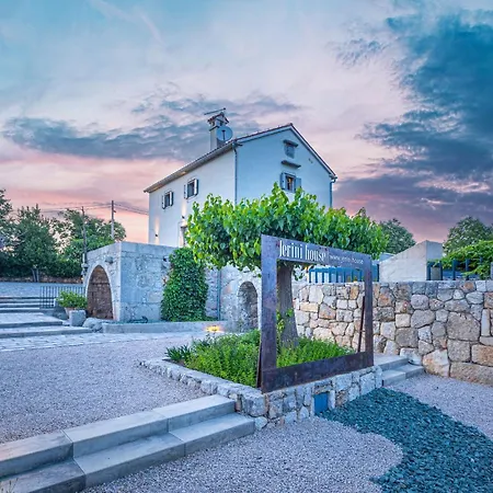 Villa Luxury Jerini House With Pool