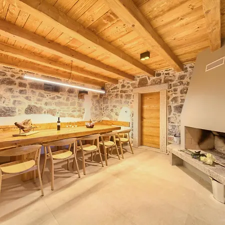 Villa Luxury Jerini House With Pool